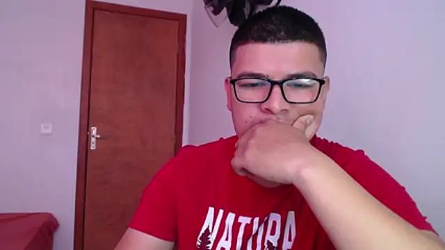 Plug Control online show from 05-16-26, 04:06