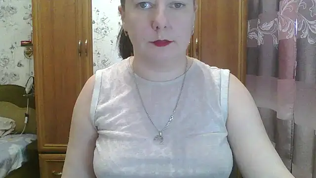 Snapshot of SophieNightAh chatting on 02-19-25, 12:22 SophieNightAh online show from 02-19-25, 12:22