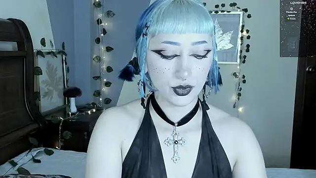 Snapshot of BlueBerry____ chatting on 09-10-25, 10:10 BlueBerry online show from 09-10-25, 10:10