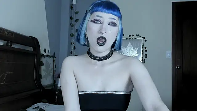 BlueBerry     online show from 09-17-25, 08:32