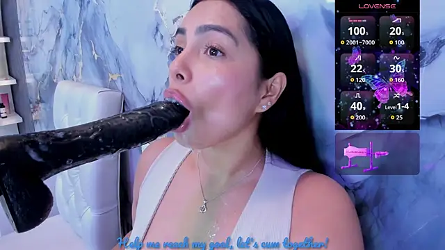 Snapshot of evelinn_belen chatting on 06-22-26, 04:15 evelinn belen online show from 06-22-26, 04:15