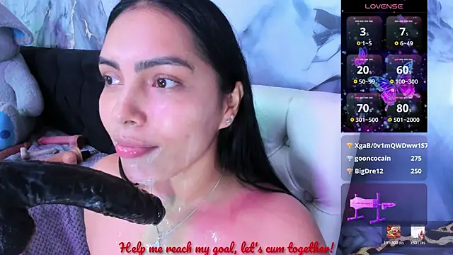 Snapshot of evelinn_belen chatting on 07-17-26, 01:45 evelinn belen online show from 07-17-26, 01:45