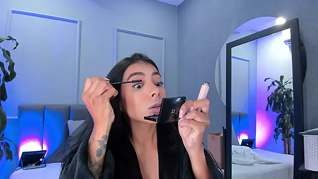 Snapshot of Elisa_castrillon chatting on 11-29-25, 09:40 Elisa castrillon online show from 11-29-25, 09:40