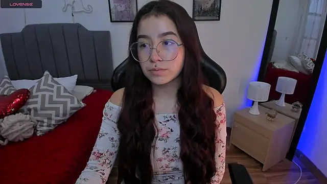 Amy joones online show from 02-04-26, 12:11