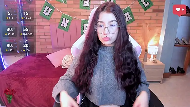 Snapshot of Amy_joones chatting on 06-24-26, 11:42 Amy joones online show from 06-24-26, 11:42