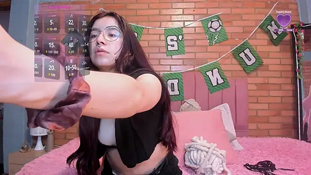 Snapshot of Amy_joones chatting on 06-30-26, 11:00 Amy joones online show from 06-30-26, 11:00