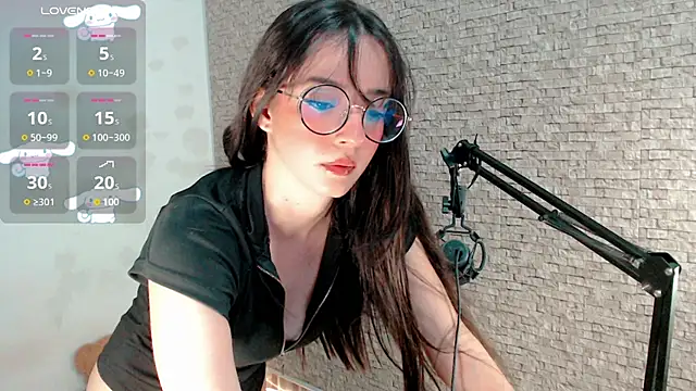 Snapshot of emma_unu chatting on 07-10-26, 02:49 emma unu online show from 07-10-26, 02:49