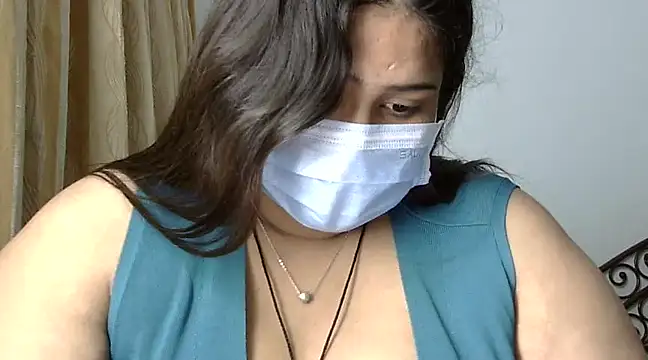 Snapshot of cutelady65 chatting on 01-05-25, 03:13 cutelady65 online show from 01-05-25, 03:13