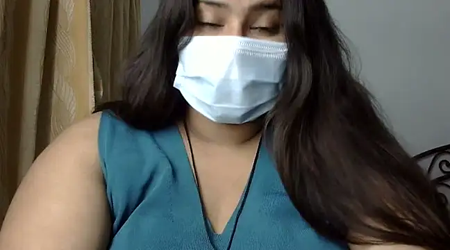 Snapshot of cutelady65 chatting on 03-10-25, 05:18 cutelady65 online show from 03-10-25, 05:18