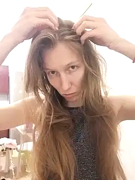 Snapshot of CatFerae chatting on 01-20-25, 12:39 CatFerae online show from 01-20-25, 12:39