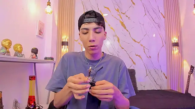 Nikolay Gregori online show from 03-27-26, 04:18