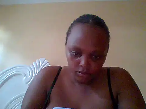 Snapshot of Sexxy-Shie chatting on 12-02-25, 06:30 Sexxy-Shie online show from 12-02-25, 06:30