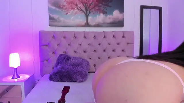 Julianaa Castro  online show from 01-20-25, 11:56