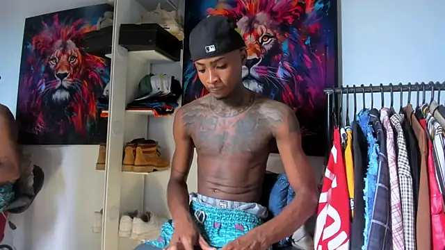 Snapshot of Pantera_black_21 chatting on 10-26-25, 06:47 Pantera black 21 online show from 10-26-25, 06:47