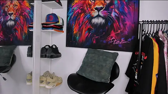 Snapshot of Pantera_black_21 chatting on 11-28-25, 11:13 Pantera black 21 online show from 11-28-25, 11:13