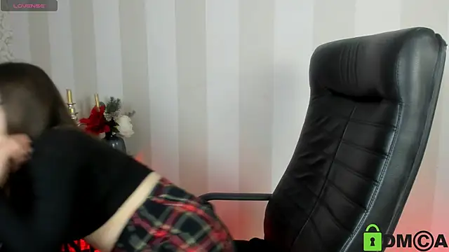 Snapshot of Haley_Gars chatting on 09-12-25, 01:11 Haley Gars online show from 09-12-25, 01:11