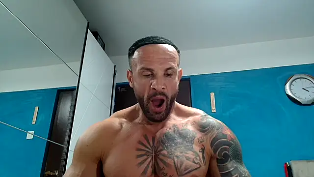 Magnificmuscles89 online show from 09-30-25, 01:16