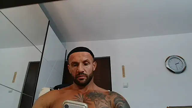 Magnificmuscles89 online show from 06-28-26, 11:38