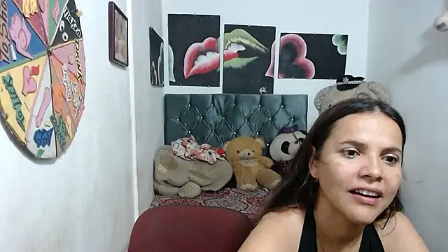 manzanahot9 online show from 03-22-25, 01:43