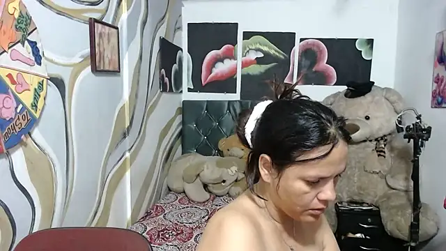 Snapshot of manzanahot9 chatting on 03-19-26, 11:58 manzanahot9 online show from 03-19-26, 11:58