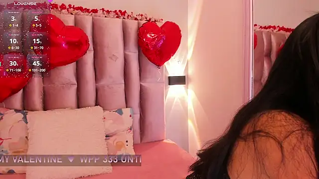 Snapshot of NikyBrookss chatting on 02-12-25, 12:55 NikyBrookss online show from 02-12-25, 12:55