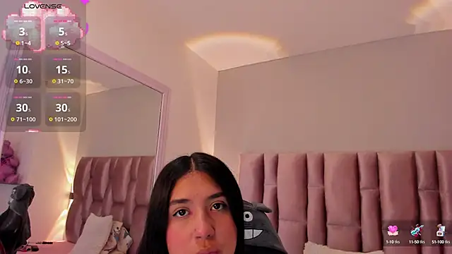 Snapshot of NikyBrookss chatting on 09-09-25, 01:32 NikyBrookss online show from 09-09-25, 01:32