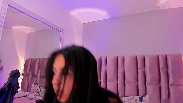 Snapshot of NikyBrookss chatting on 09-14-25, 12:37 NikyBrookss online show from 09-14-25, 12:37