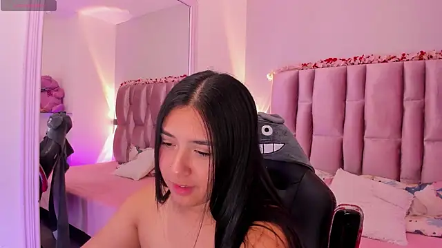 Snapshot of NikyBrookss chatting on 10-07-25, 12:24 NikyBrookss online show from 10-07-25, 12:24