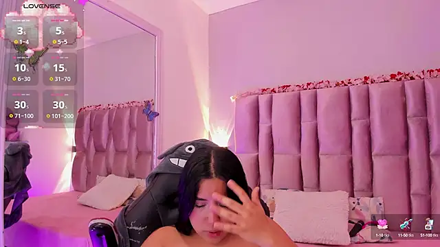 Snapshot of NikyBrookss chatting on 10-13-25, 01:00 NikyBrookss online show from 10-13-25, 01:00