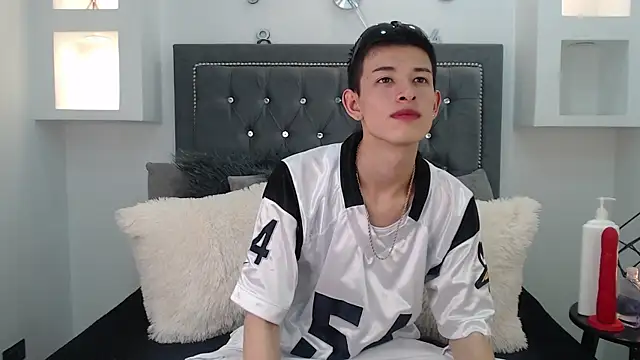 MaikCarver online show from 01-25-25, 04:02