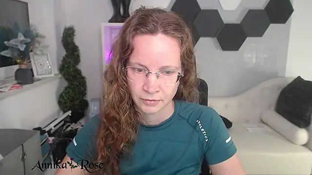 Snapshot of AnnikaRose chatting on 01-14-25, 09:09 AnnikaRose online show from 01-14-25, 09:09