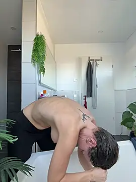 Snapshot of AnnikaRose chatting on 03-04-25, 10:13 AnnikaRose online show from 03-04-25, 10:13