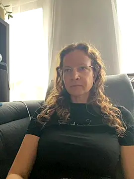 Snapshot of AnnikaRose chatting on 10-27-25, 08:07 AnnikaRose online show from 10-27-25, 08:07