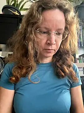 Snapshot of AnnikaRose chatting on 11-13-25, 06:56 AnnikaRose online show from 11-13-25, 06:56