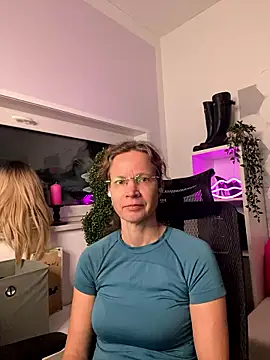 Snapshot of AnnikaRose chatting on 01-11-26, 01:38 AnnikaRose online show from 01-11-26, 01:38