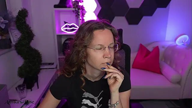 AnnikaRose online show from 02-10-26, 06:50