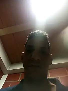 Snapshot of Elvergon3456 chatting on 09-29-25, 05:34 Elvergon3456 online show from 09-29-25, 05:34