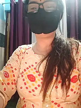 Aishwaryaa 69 online show from 10-18-25, 02:36