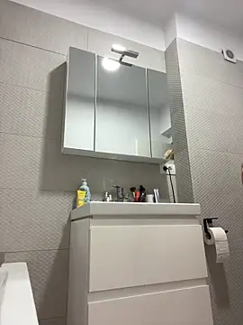 Snapshot of Chloe_Richardson chatting on 03-16-25, 07:04 Chloe Richardson online show from 03-16-25, 07:04