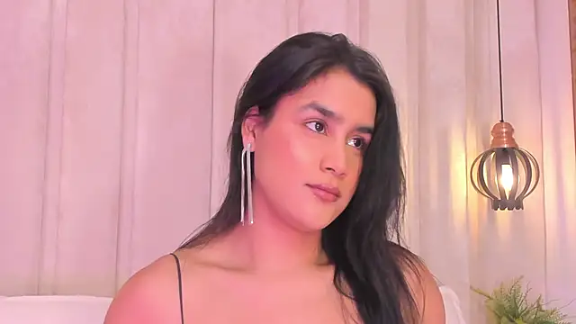 Snapshot of bonniekim_ chatting on 03-01-25, 12:56 bonniekim online show from 03-01-25, 12:56