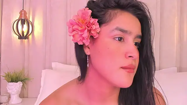 Snapshot of bonniekim_ chatting on 03-02-25, 07:02 bonniekim online show from 03-02-25, 07:02