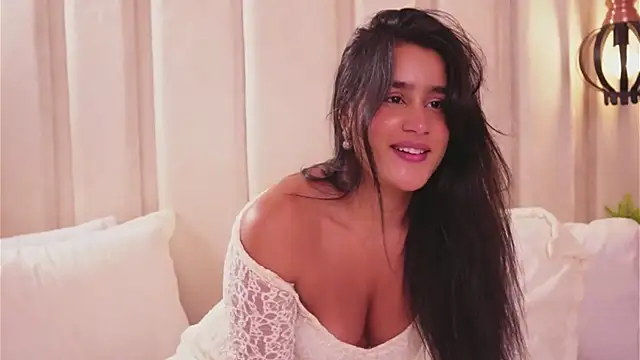 Snapshot of bonniekim_ chatting on 10-11-25, 10:08 bonniekim online show from 10-11-25, 10:08