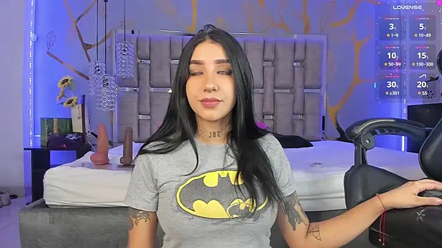 Snapshot of Leiaa_ chatting on 01-13-25, 12:30 Leiaa online show from 01-13-25, 12:30