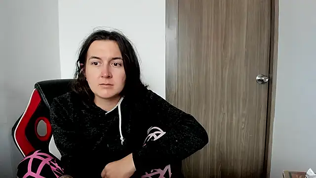 Sweet-Suck69 online show from 02-16-25, 09:38