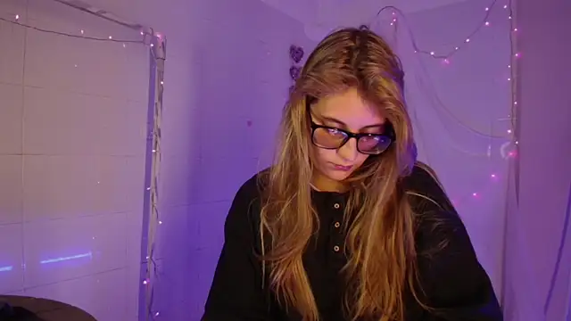 Giia paiige18 online show from 11-15-25, 11:21