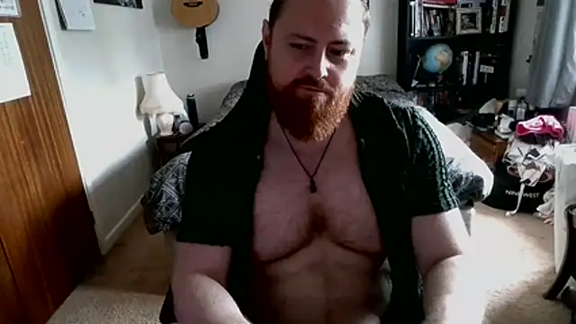 Snapshot of Hairy_Guy30 chatting on 06-28-26, 03:51 Hairy Guy30 online show from 06-28-26, 03:51
