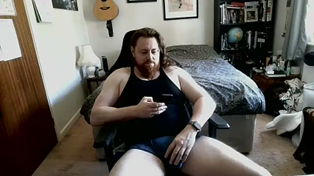 Snapshot of Hairy_Guy30 chatting on 06-30-26, 02:29 Hairy Guy30 online show from 06-30-26, 02:29
