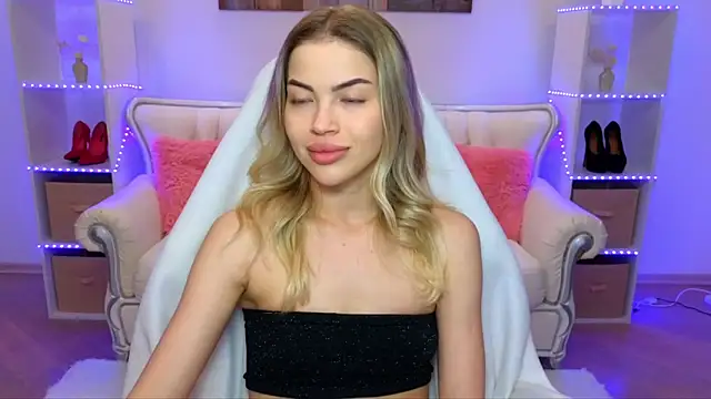 EmmyMills online show from 12-02-25, 08:04