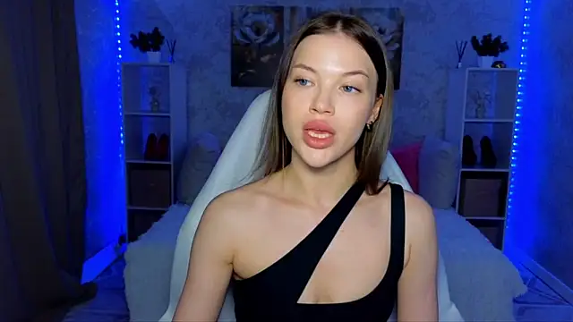 EmmyMills online show from 06-01-26, 08:32