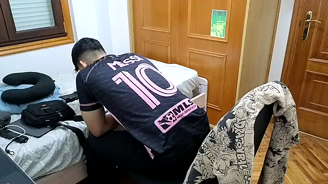 Snapshot of Jackyrose chatting on 02-18-25, 03:21 Jackyrose online show from 02-18-25, 03:21